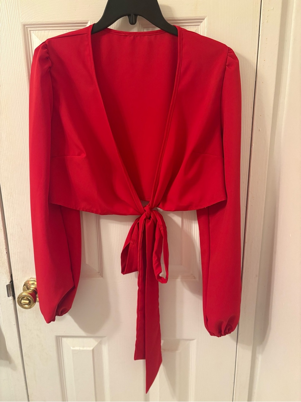 SHEIN Red Long-Sleeve Tie-Front Cropped Top